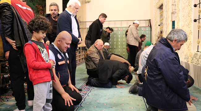 Denizli'de Ramazanın İlk Teravih Namazı Kılındı