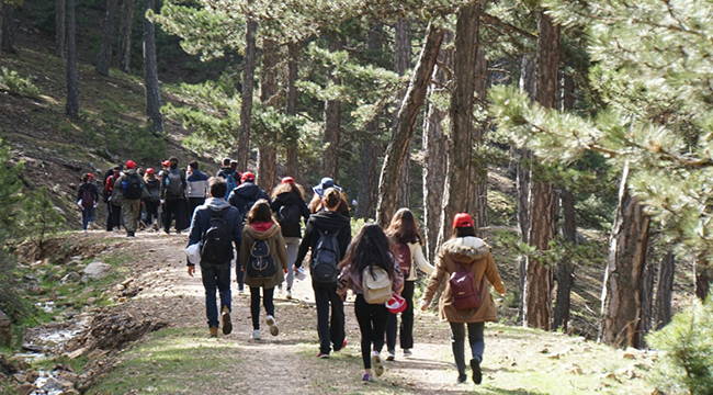Akdağ Zirve Yürüyüşü Tamamlandı