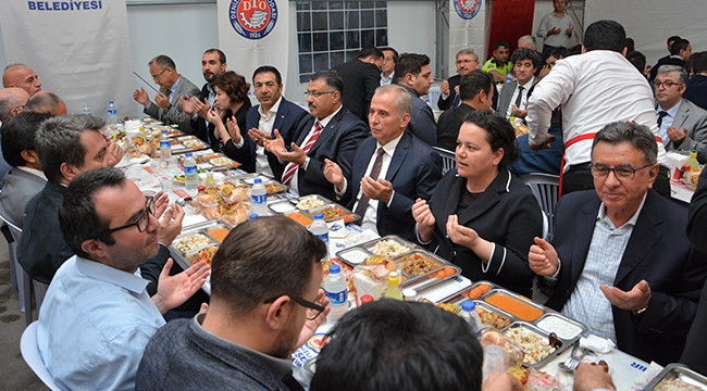 İftar Çadırının İlk Gün Sponsoru Yine DTO Oldu