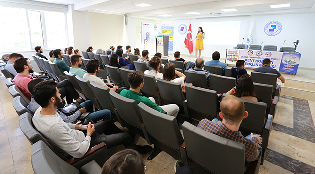 Ünlü Yol Blogger Gençlere Yurtdışı Fırsatlarını Anlattı