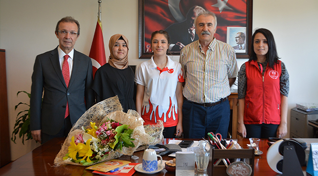 Gençlik Haftası Coşkuyla Başladı