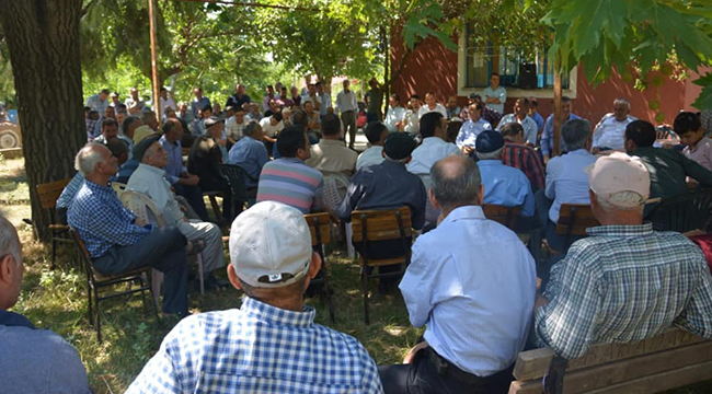 Meclis Toplantısını Mahalle Kahvesinde Yaptılar