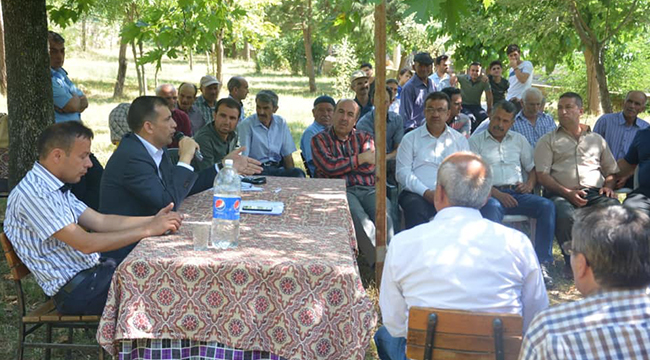 Meclis Toplantısını Mahalle Kahvesinde Yaptılar
