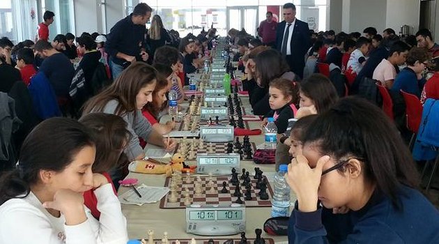 DENİZLİ BAROSUNDA SATRANÇ TURNUVASI