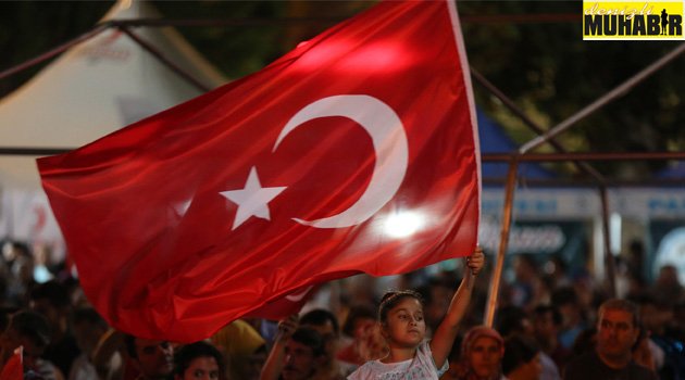 Denizli meydanları boş bırakmıyor