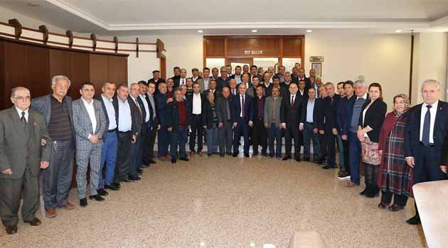 GÜRLESİN MUHTARLARLA BULUŞTU