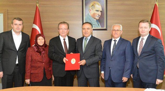 HAYIRSEVER İŞADAMINDAN BİR PROTOKOL, İKİ DE SÖZ
