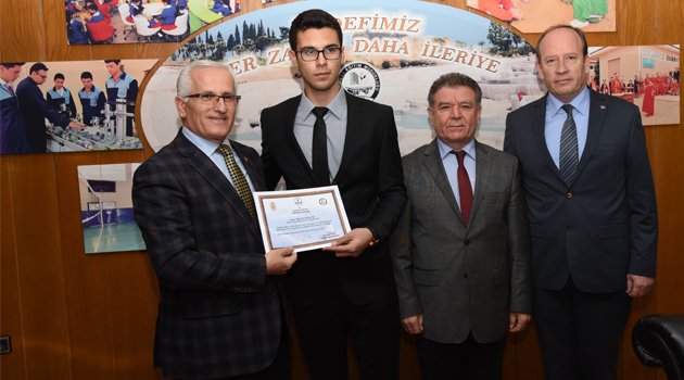 İl Öğrenci Meclisi Başkanı Mazbatasını Aldı