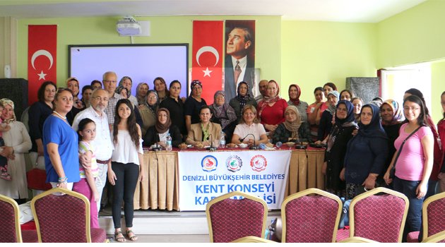 Kadın Meclisi'nden "Mutlu Aile" seminerleri