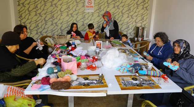 Kadınlardan bez bebek kursuna büyük ilgi