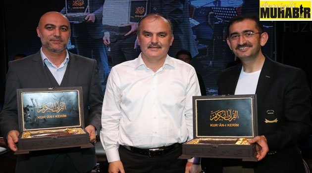 KARAHAYIT’TA NAAT GECESİNDE DUYGU SELİ YAŞANDI