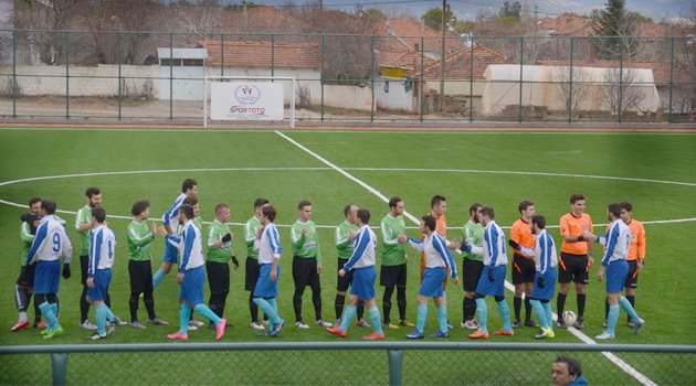 KARAHİSAR STADI NİKFERSPOR’A UĞURLU GELDİ