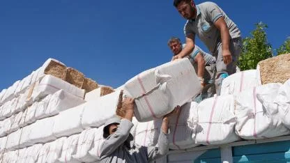 Büyükşehir’den yangınzedelere yem ve saman desteği