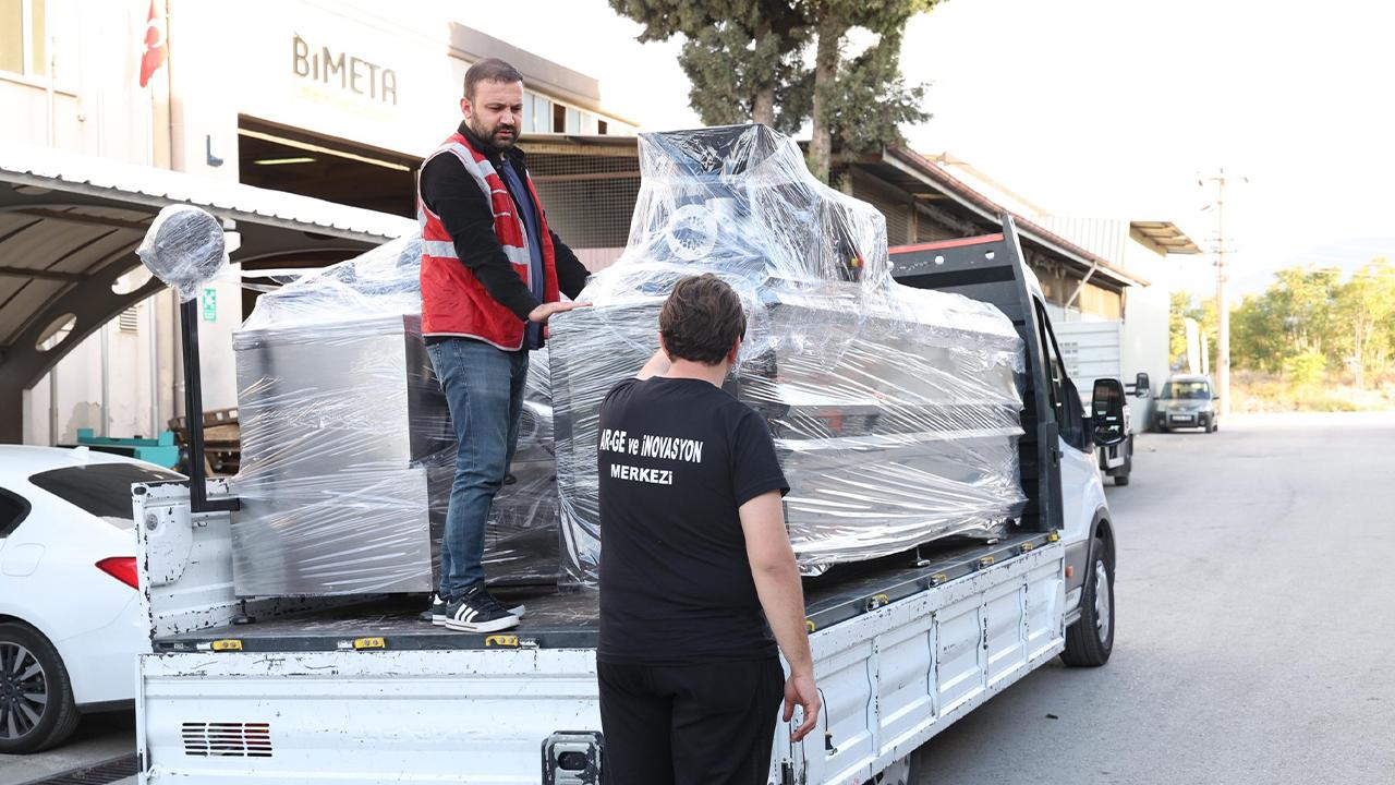 KARESİ BELEDİYESİ, DENİZLİ&#039;DEN MAMA MAKİNESİ ALDI