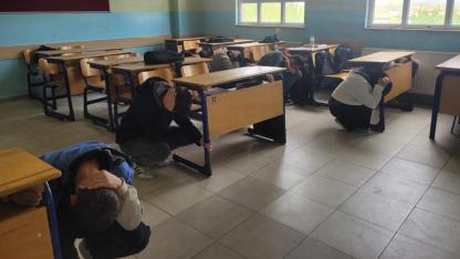 Okullarda Eş Zamanlı Tatbikat Yapıldı