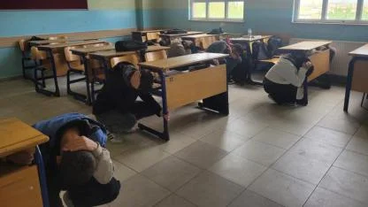 Okullarda Eş Zamanlı Tatbikat Yapıldı