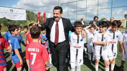 PAMUKKALE'DE CUMHURİYET FUTBOL TURNUVASI SONA ERDİ
