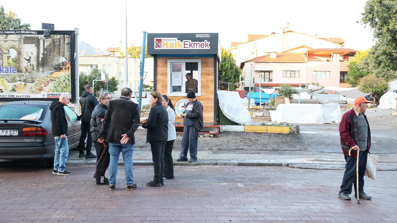 PAMUKKALE’DE HALK EKMEK 19 BÜFE&#039;YE ULAŞTI