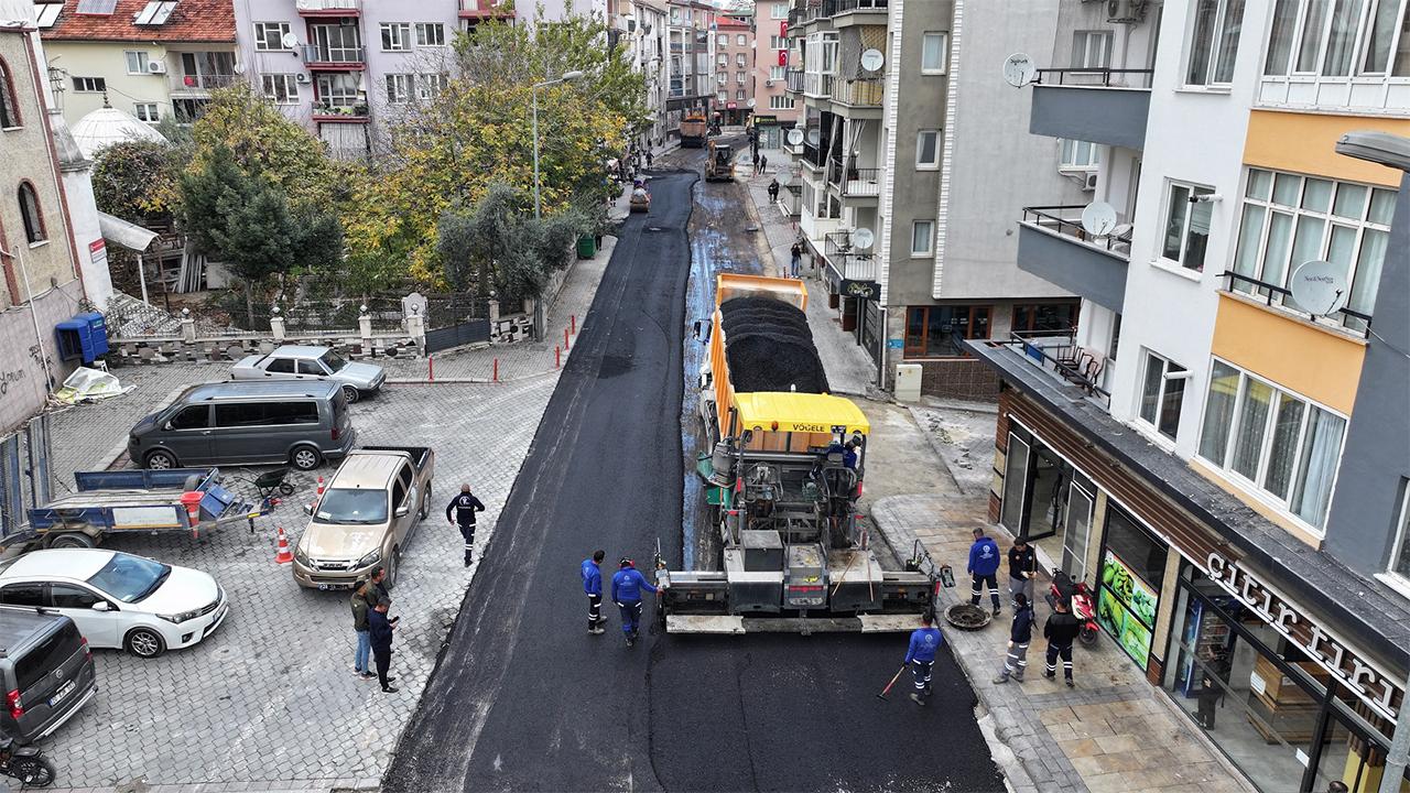Büyükşehir’den Değirmenönü’ne sıcak asfalt çalışması