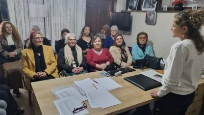 CUMHURİYET KADINLARINDA BAYRAK DEĞİŞİMİ