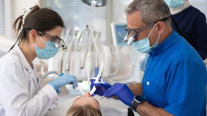 Diş Sağlığında En Büyük Risk, Küçük Sinyaller