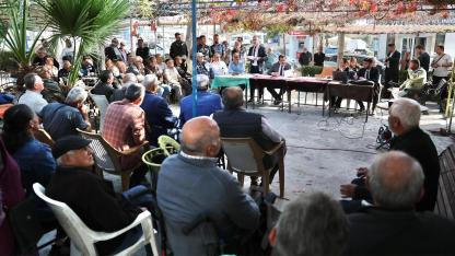 ERTEMUR'DAN KARAHAYIT'TA ESNAF ZİYARETİ VE HALK BULUŞMASI