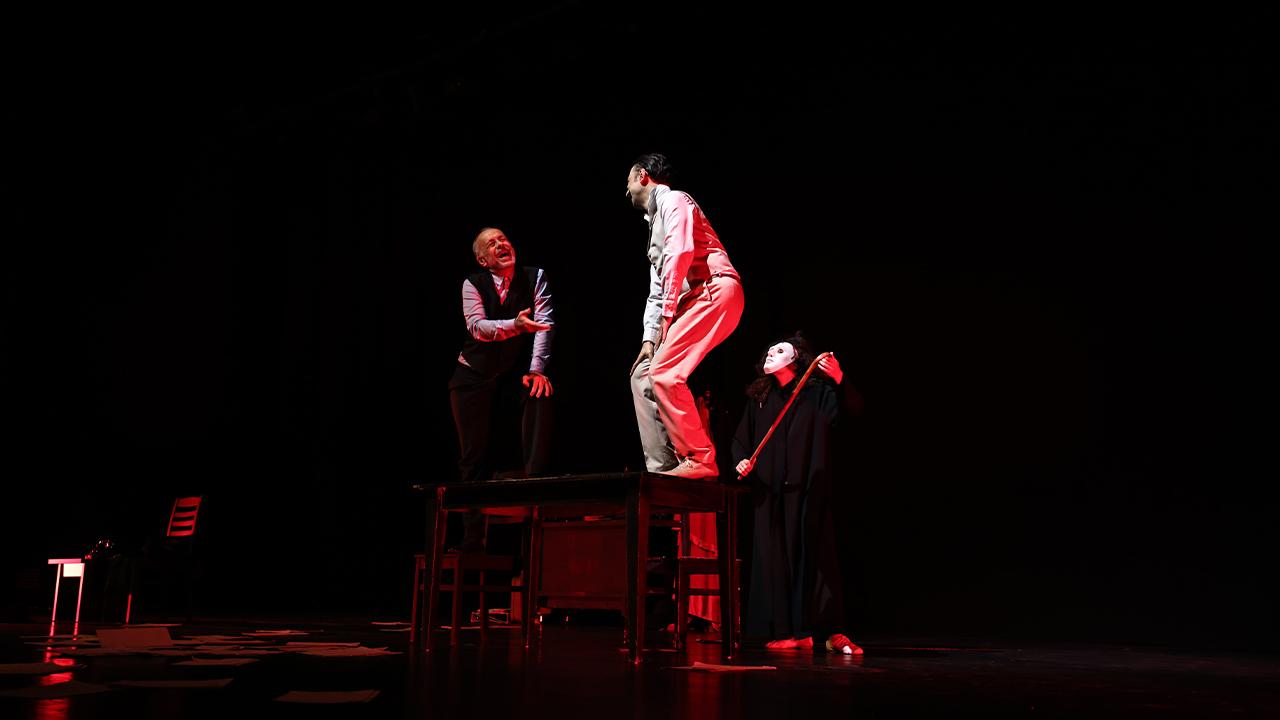 Türk tiyatrosunun belleği Büyükşehir sahnesinde