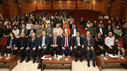 YÖK Üyesi Ak, Mesleki Eğitim Yol Haritasını Anlattı