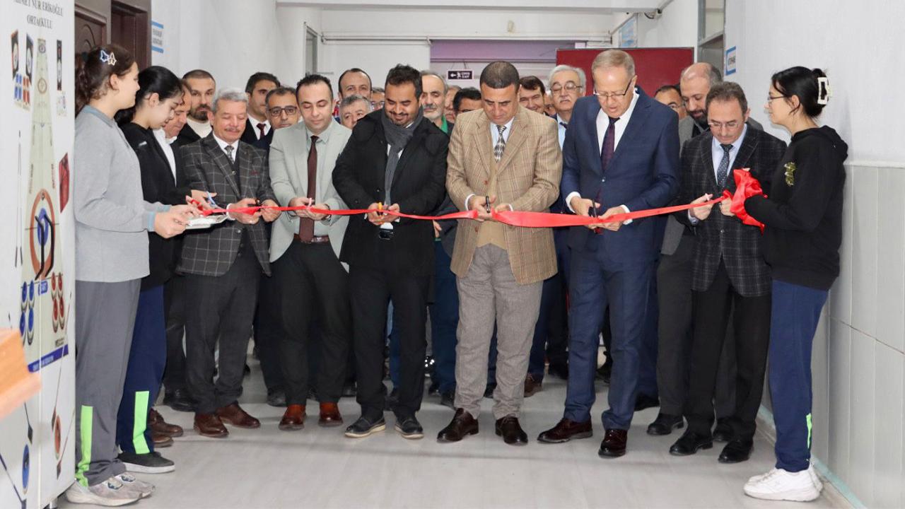 AHMET NURİ ERİKOĞLU ORTAOKULUNDA ÇİFTE AÇILIŞ GURURU