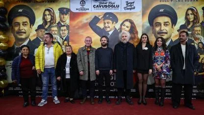 Bak Postacı Geliyor filmine muhteşem gala
