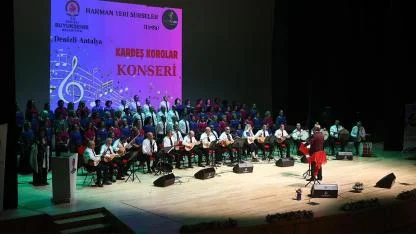 İki farklı şehrin sesleri aynı sahneyi paylaştı