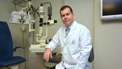 SARI NOKTAYA GÖZ İÇİ MERCEK TEDAVİSİ