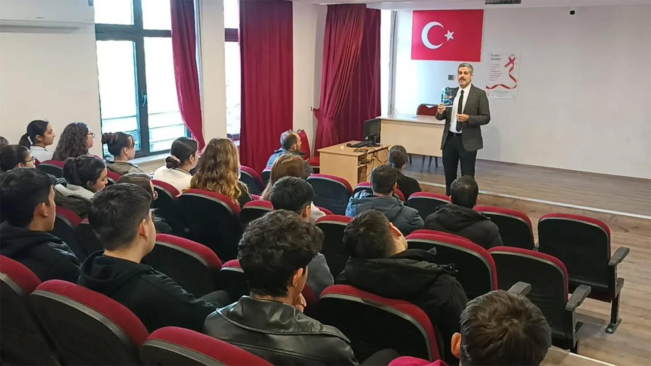 SOLAK: “TÜRK GENÇLİĞİNE HİZMET ETMEYE DEVAM EDİYORUZ”