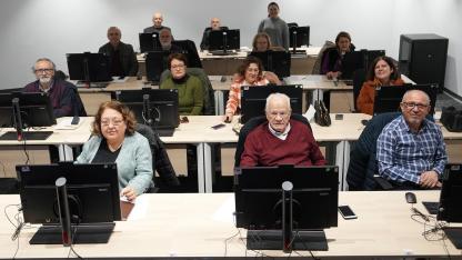 Büyükşehir’den 65 yaş üstüne dijital eğitim desteği