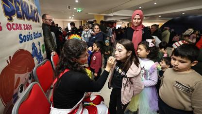 Denizli Büyükşehir’in çocuk şenliği coşkuyla başladı
