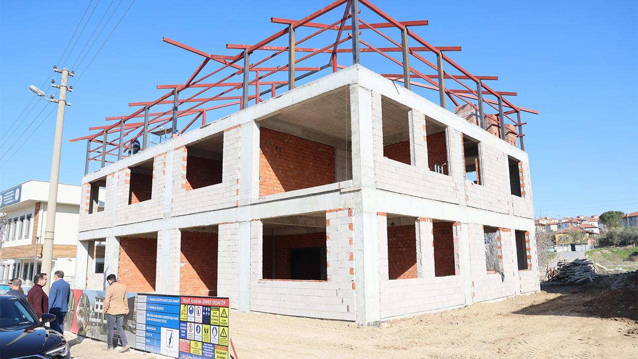 PAMUKKALE'DE GÜNDÜZ ÇOCUK BAKIMEVİ YÜKSELİYOR