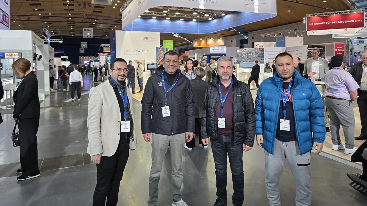 Başkan Çavuşoğlu, toplu taşıma teknolojisi için Almanya’da