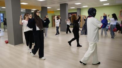 ÖĞRENCİLER YURTLARDA HALK OYUNLARI ÖĞRENİYOR