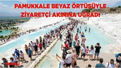 Pamukkale Beyaz Örtüsüyle Ziyaretçi Akınına Uğradı