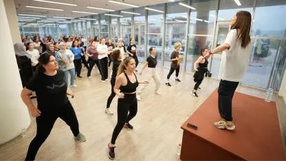 BAĞBAŞI GENÇLİK MERKEZİ KAPILARINI SPORLA AÇTI