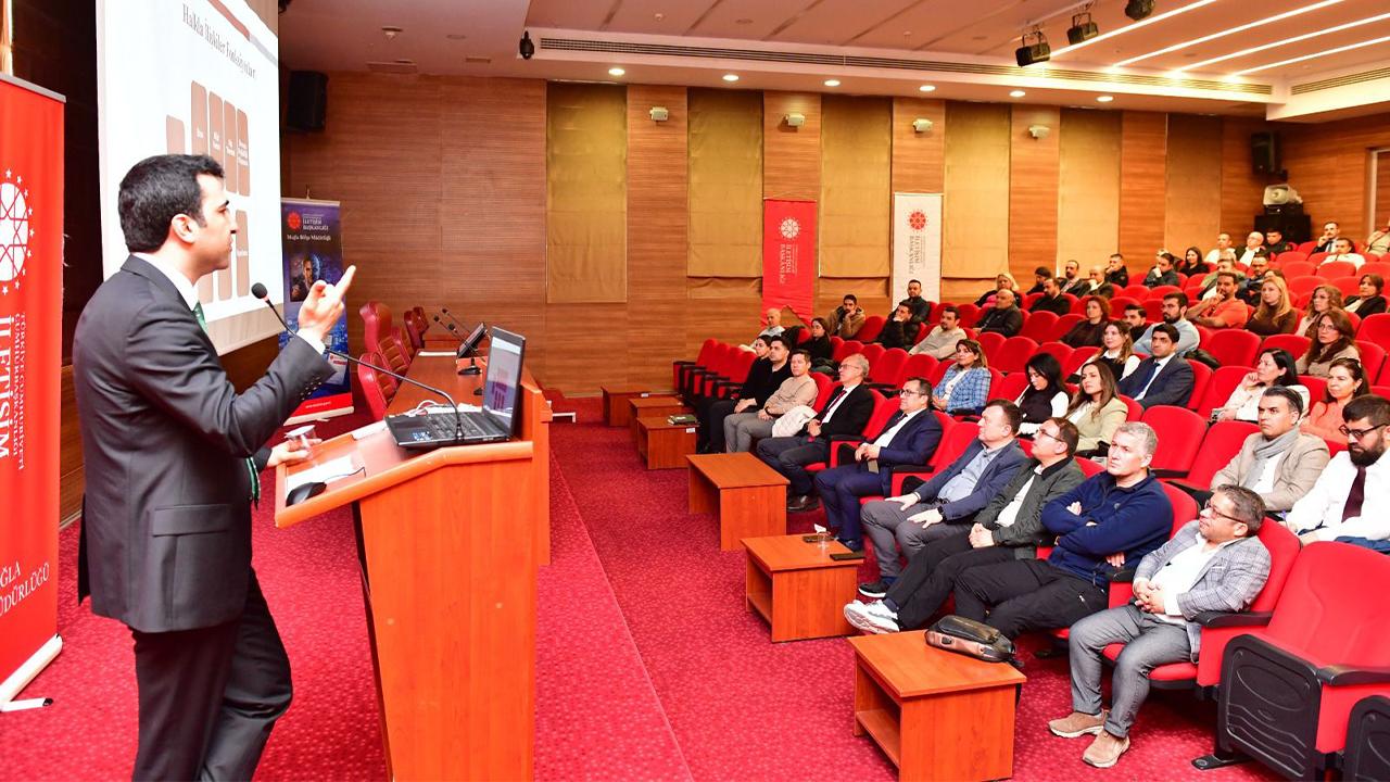 Denizli Kamu Personeline Yapay Zeka Eğitimi