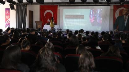 Dijital Amnezi Gençlerin Hafızasını Nasıl Dönüştürüyor