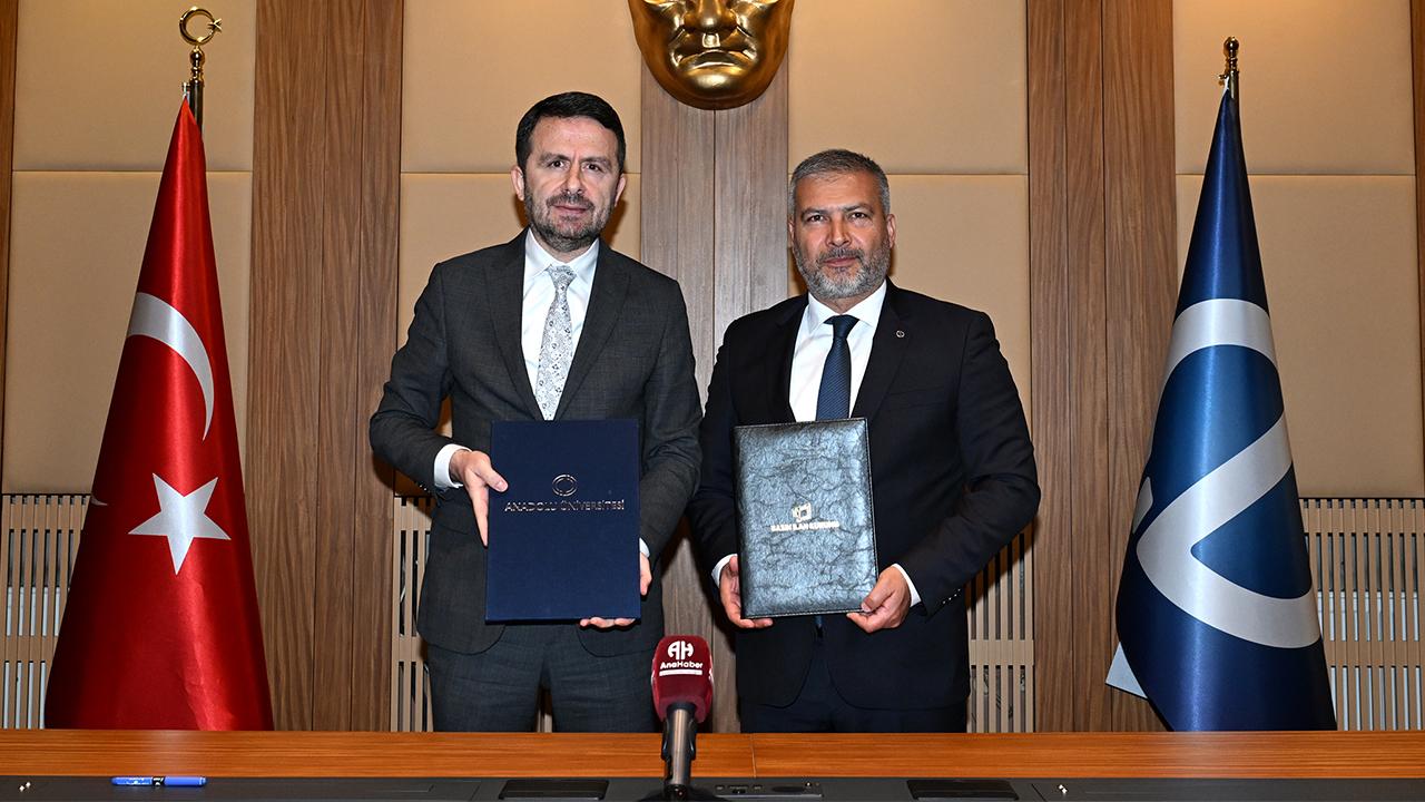 Basın İlan Kurumu ile Anadolu Üniversitesi arasında protokol