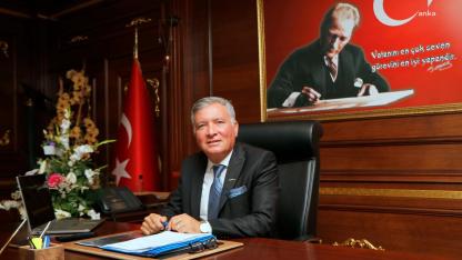 Kepenek: "Sosyal Belediyecilikle Emekçinin Yanındayız"