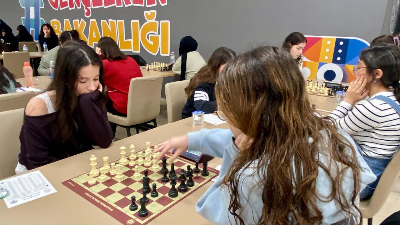 SATRANÇ TÜRKİYE ŞAMPİYONASI DENİZLİ'DE BAŞLIYOR