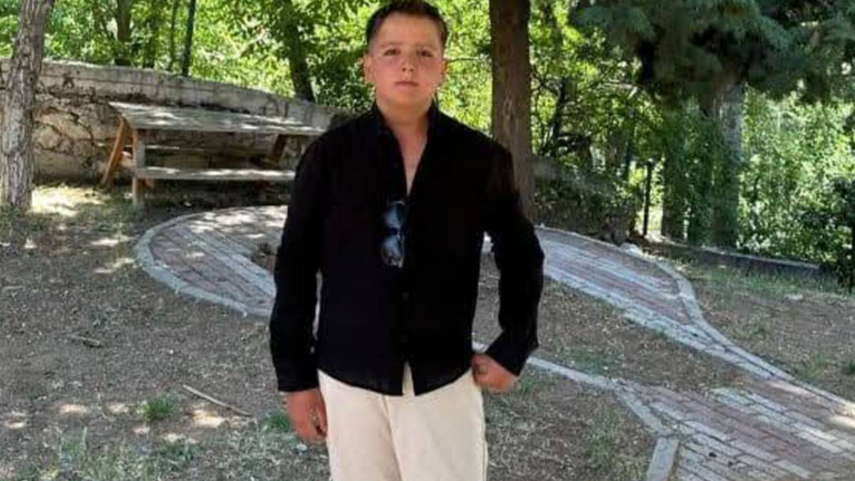 Motosikletten düştü hayatını kaybetti