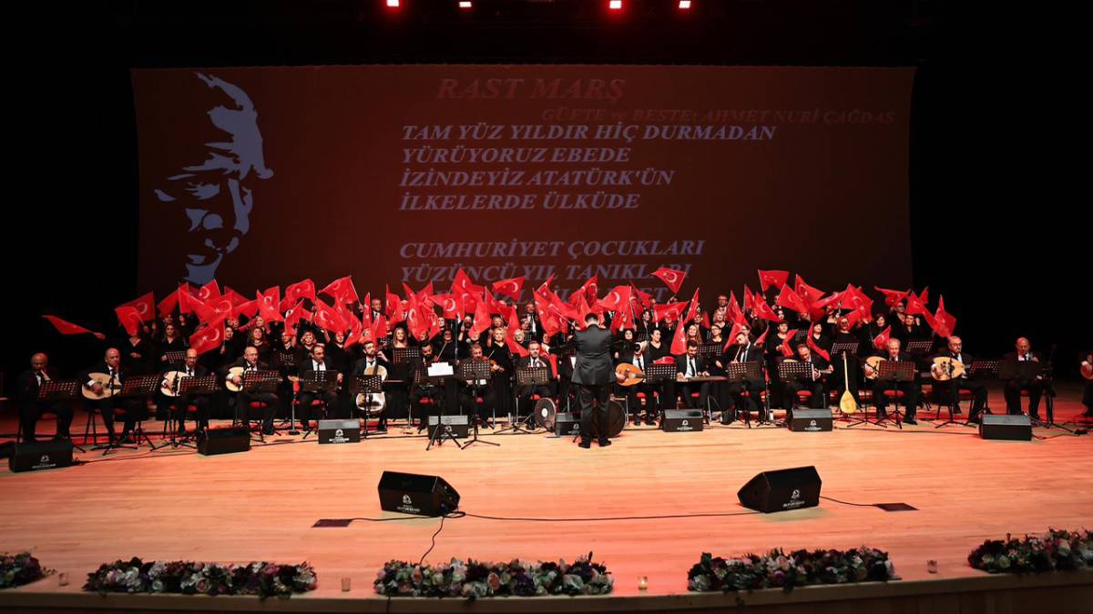 Atatürk’ün sevdiği unutulmaz eserler seslendirildi