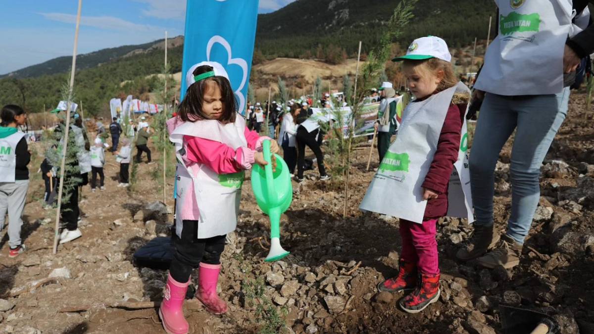 Denizli’de ağaç dikme seferberliği