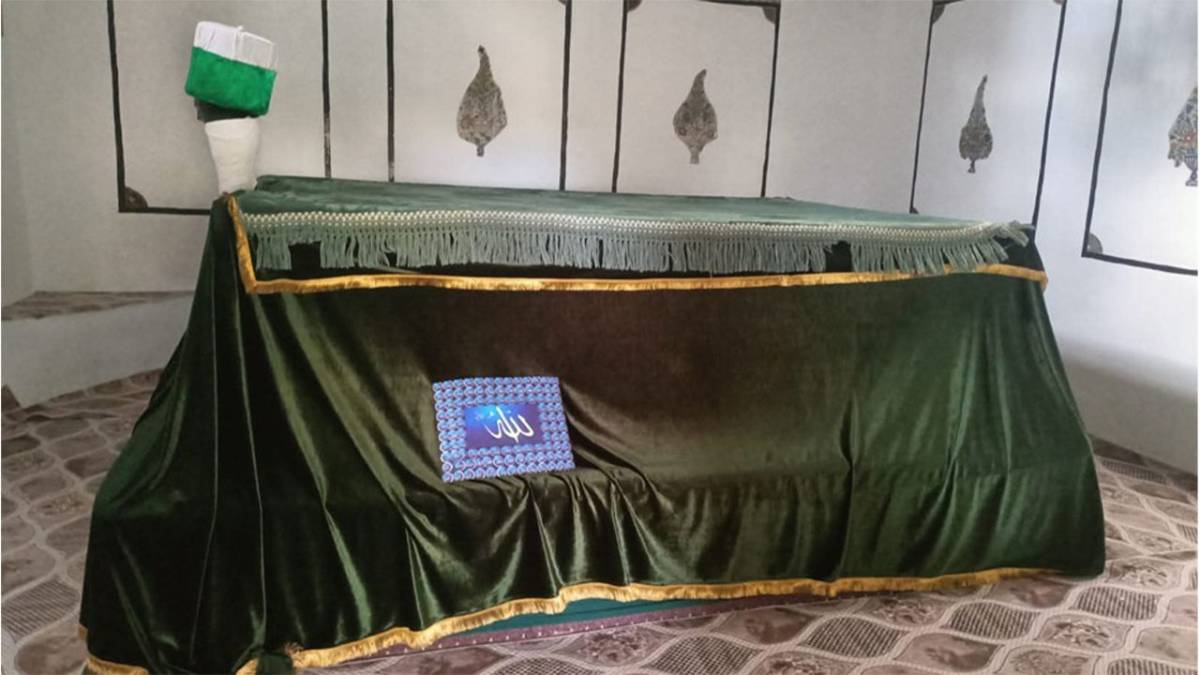 PİRİ BABA TÜRBESİ, AMASYA VİLAYETİ, MERZİFON İLÇE MERKEZİ