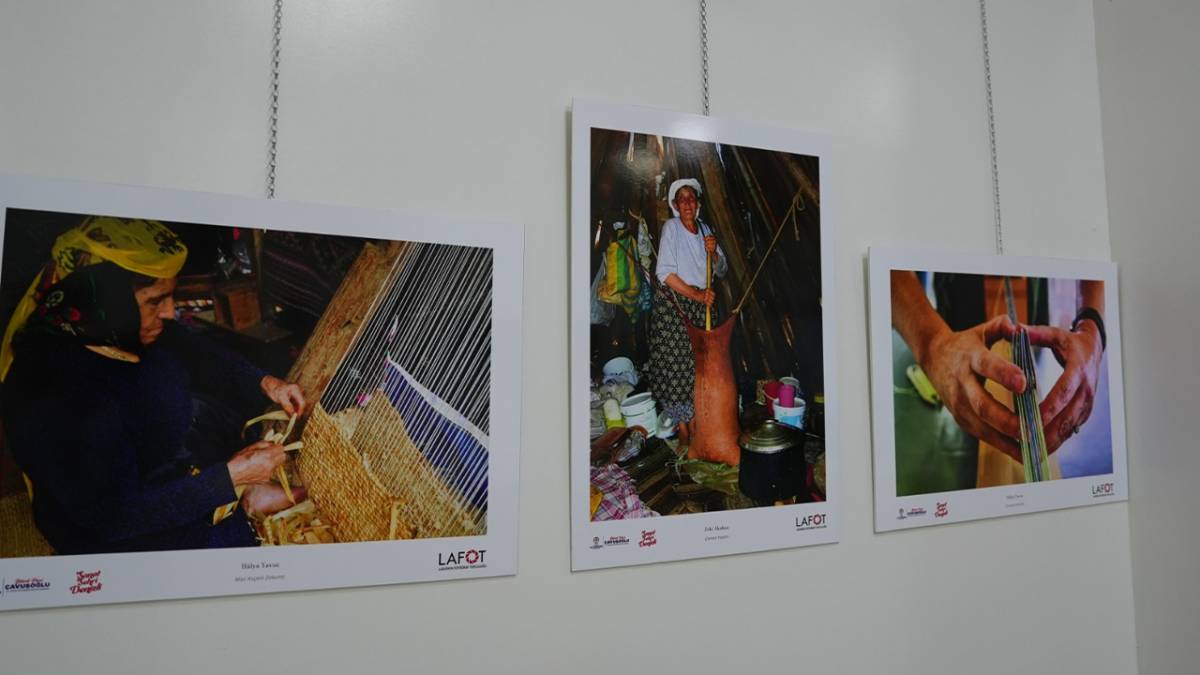 “Yitenlerin Öyküsü” sergisi açıldı